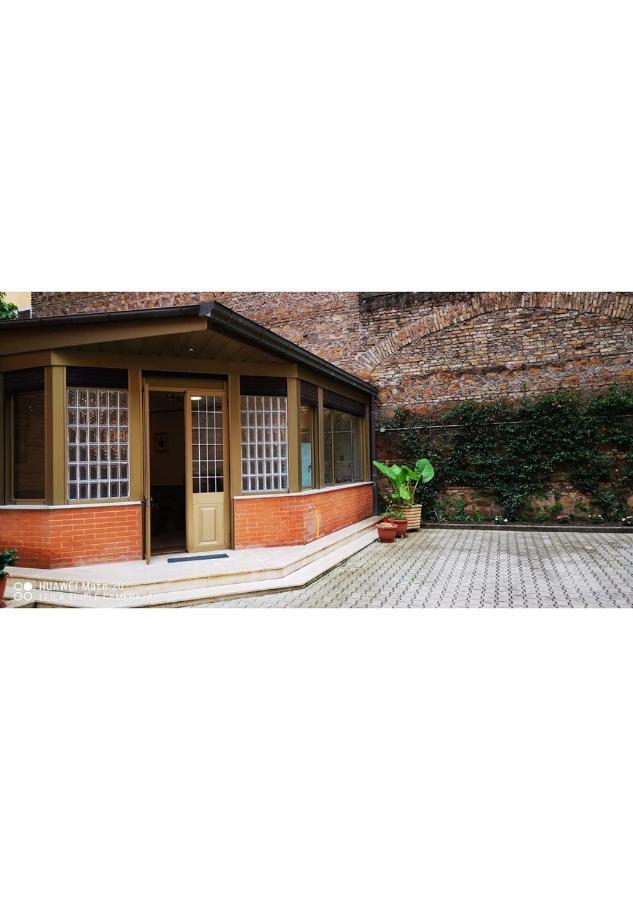 Suore Concezioniste Missionarie - Carmen Salles Roma Bed & Breakfast Exterior photo