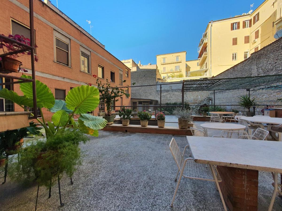 Suore Concezioniste Missionarie - Carmen Salles Roma Bed & Breakfast Exterior photo